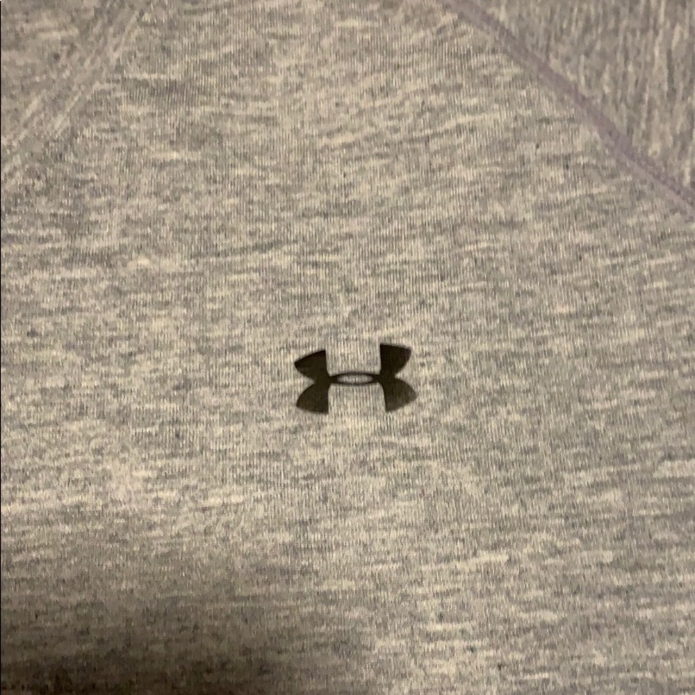 Under Armour workout top - Picture 3 of 5